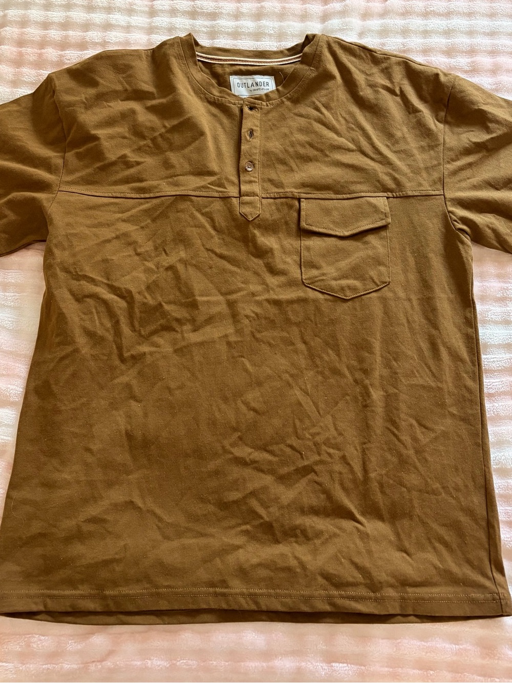 Outlander Men's Short-Sleeve Brown Henley Pocket Tee